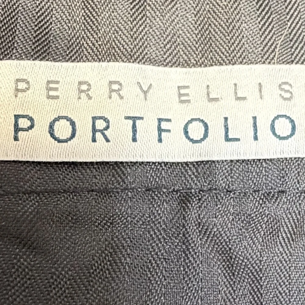 Perry Ellis Portfolio Mens Pinstripe Dress Pants Black Size 34 x 30 Straight Leg